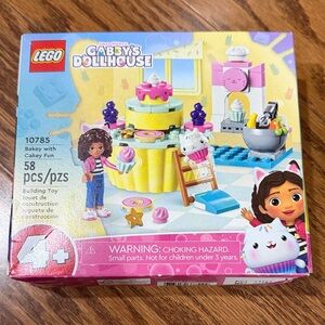 New LEGO Gabby's Dollhouse Cakey Fun Set - Pink and Yellow